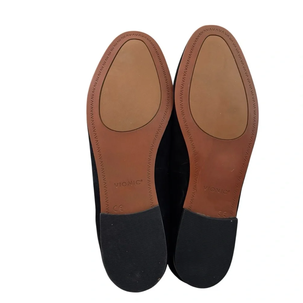 Vionic classic suede